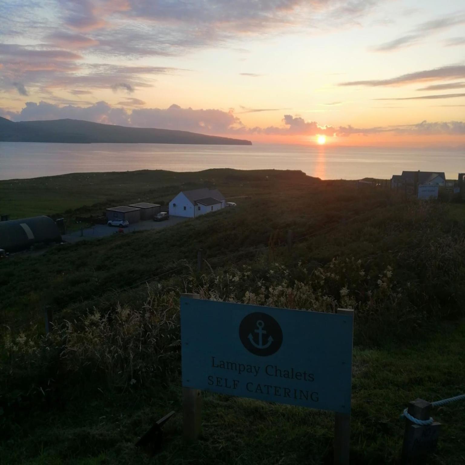 Lampay Chalets Dunvegan  Exterior foto